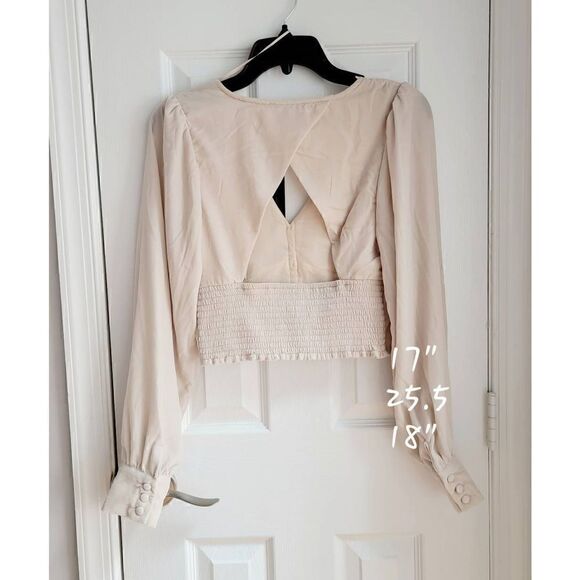 House Of Harlow Ivory Velvet
Open-Back Botton Plunge Crop Top S - Picture 2 of 11